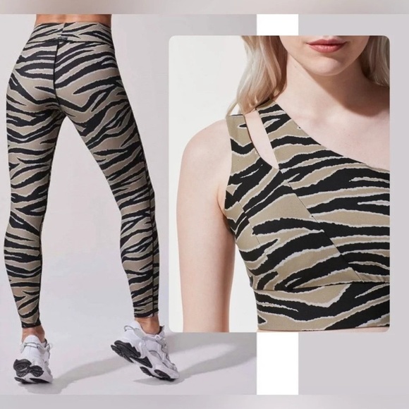 Michi 2 Piece SET Luxury Athletic Tiger Print Legging and Tigress Bra Sz S/M - Picture 1 of 15